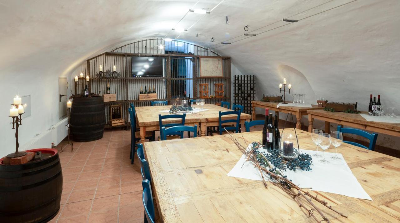 Hofgut Wissberg - Das Weinberghotel Sankt Johann  Екстер'єр фото